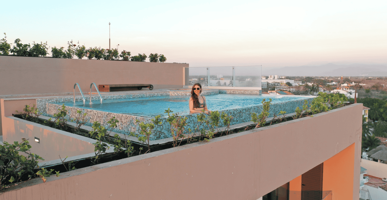 INFINITY POOL OVERLOOKING THE BAY